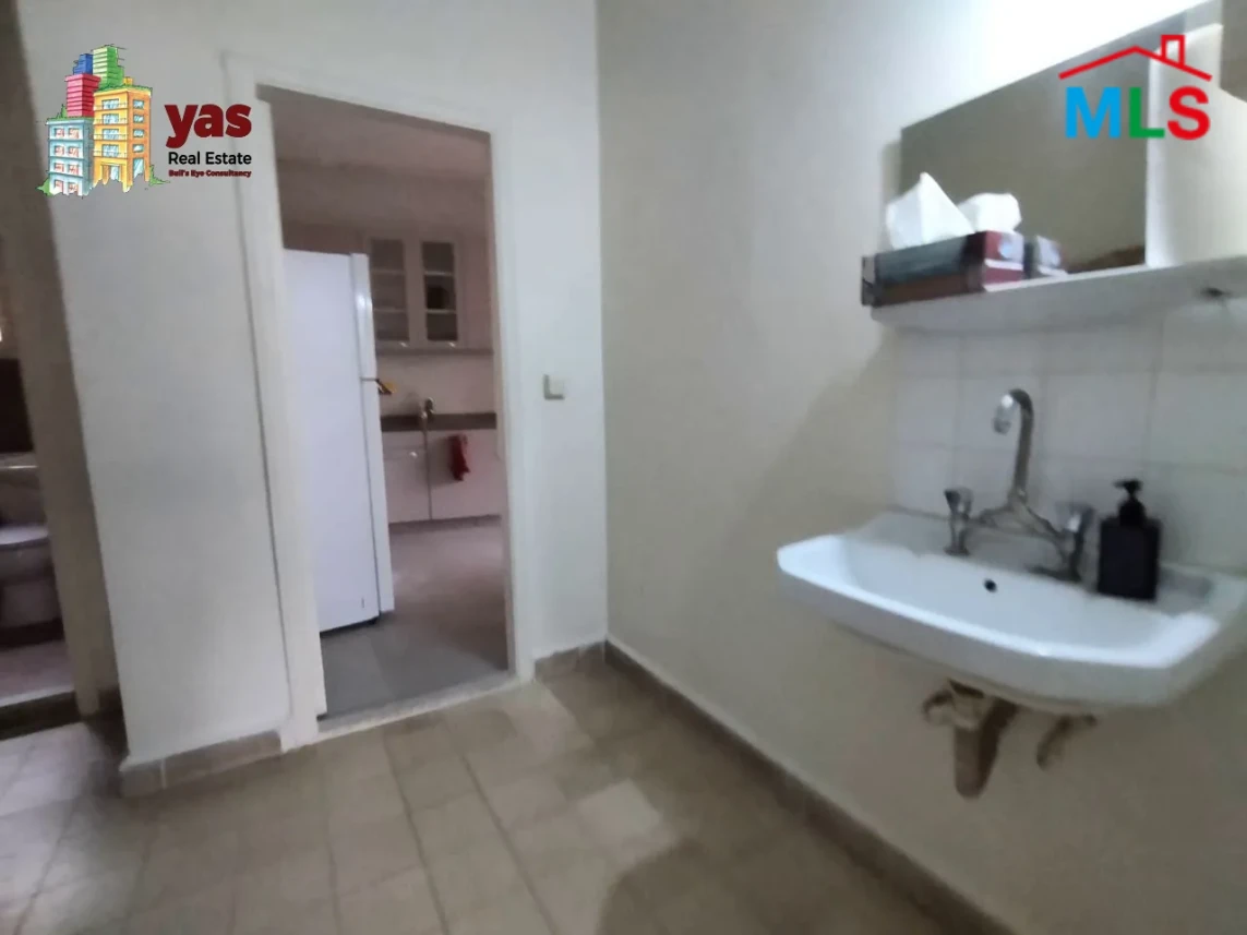Achrafieh 150m2 | Partly Furnished | Easy Access | Mint Condition | AA