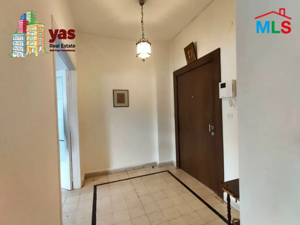 Achrafieh 150m2 | Partly Furnished | Easy Access | Mint Condition | AA