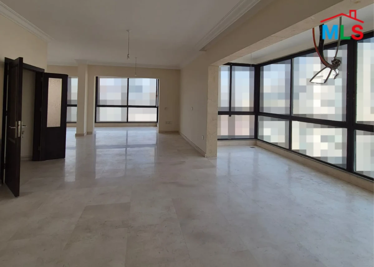 Badaro 250m2 | Brand New | Super Prime Location | Well lighted | PA