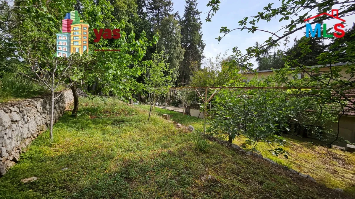 Ballouneh 220m2 | 1150m2 Land | Well Maintained | Calm Area | TO