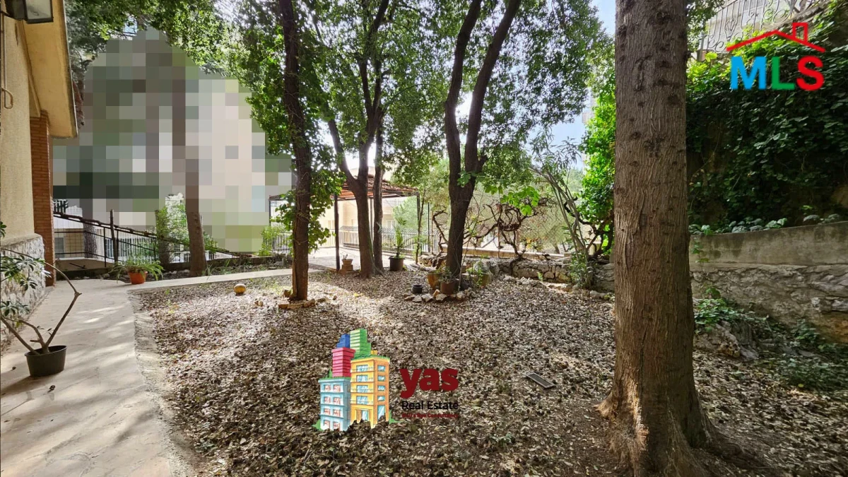 Ballouneh 220m2 | 1150m2 Land | Well Maintained | Calm Area | TO