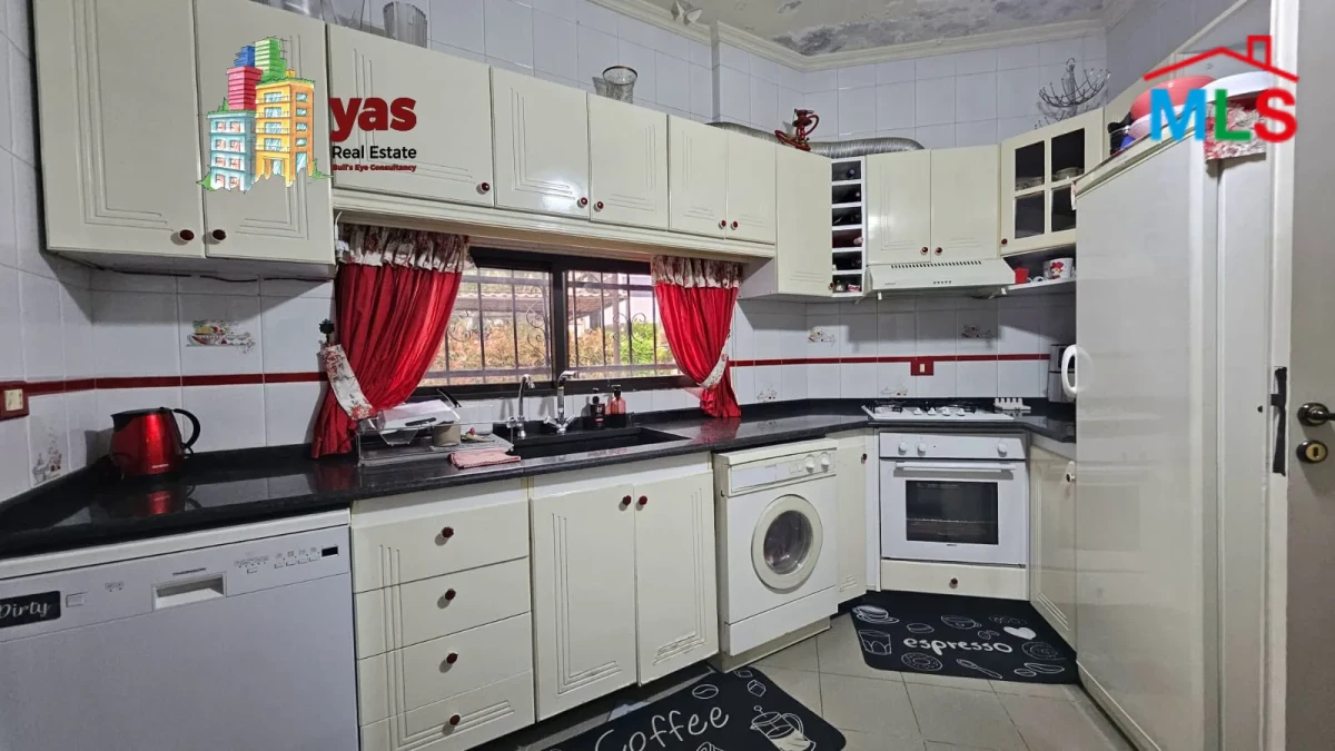 Ajaltoun 310m2 | 650m2 Land | Two Floors | Open View | TO