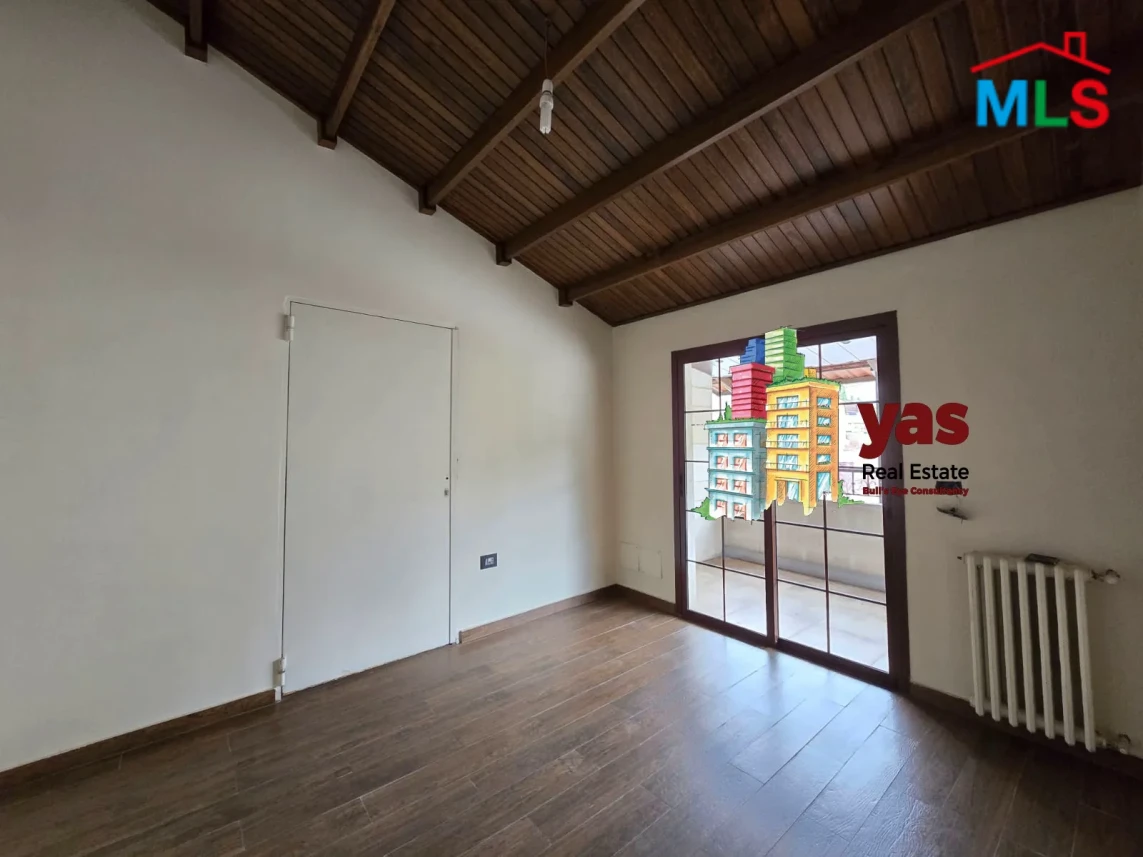 Hrajel 360m2 | Traditional Duplex | Mountain View | Private Street |DA