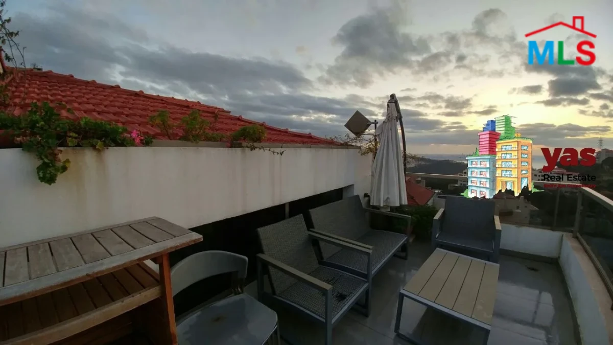 Jeita 370m2 Duplex | Designer’s Signature | Impressive View | Catch