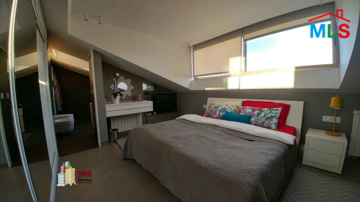 Jeita 370m2 Duplex | Designer’s Signature | Impressive View | Catch