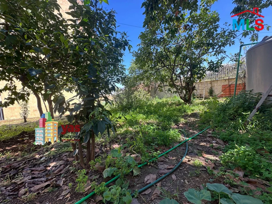 Ain Aar 736m2 | Residential Land | 3 Floors building | Zone 30/90 | KR