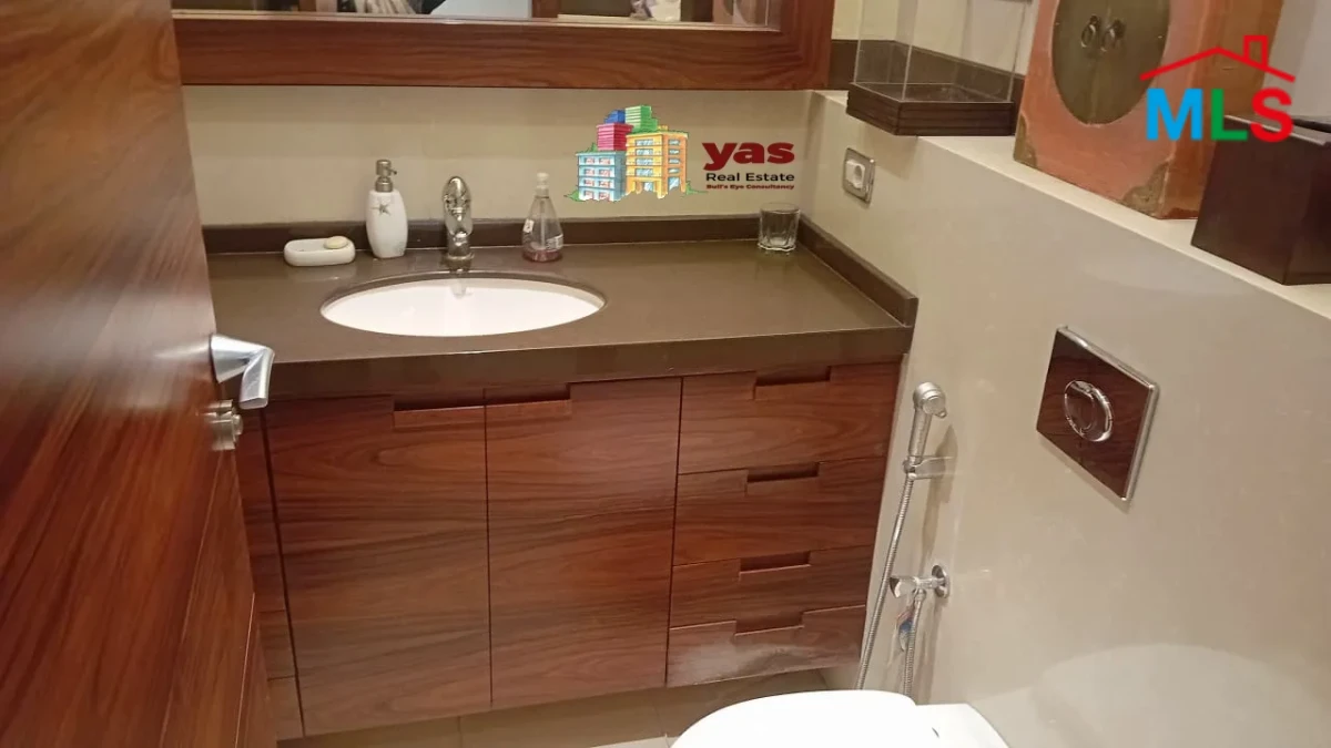 Achrafieh/Saifi 260m2 | Decorated/Furnished | Prime Location | PA