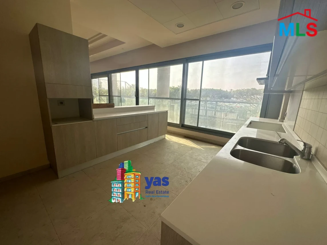 Dbayeh Waterfront 238m2 | Gated | Duplex | Marina View | MJ