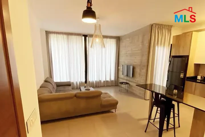 Achrafieh 92m2 | Very Calm Location | Gated | Furnished/Equipped | PA