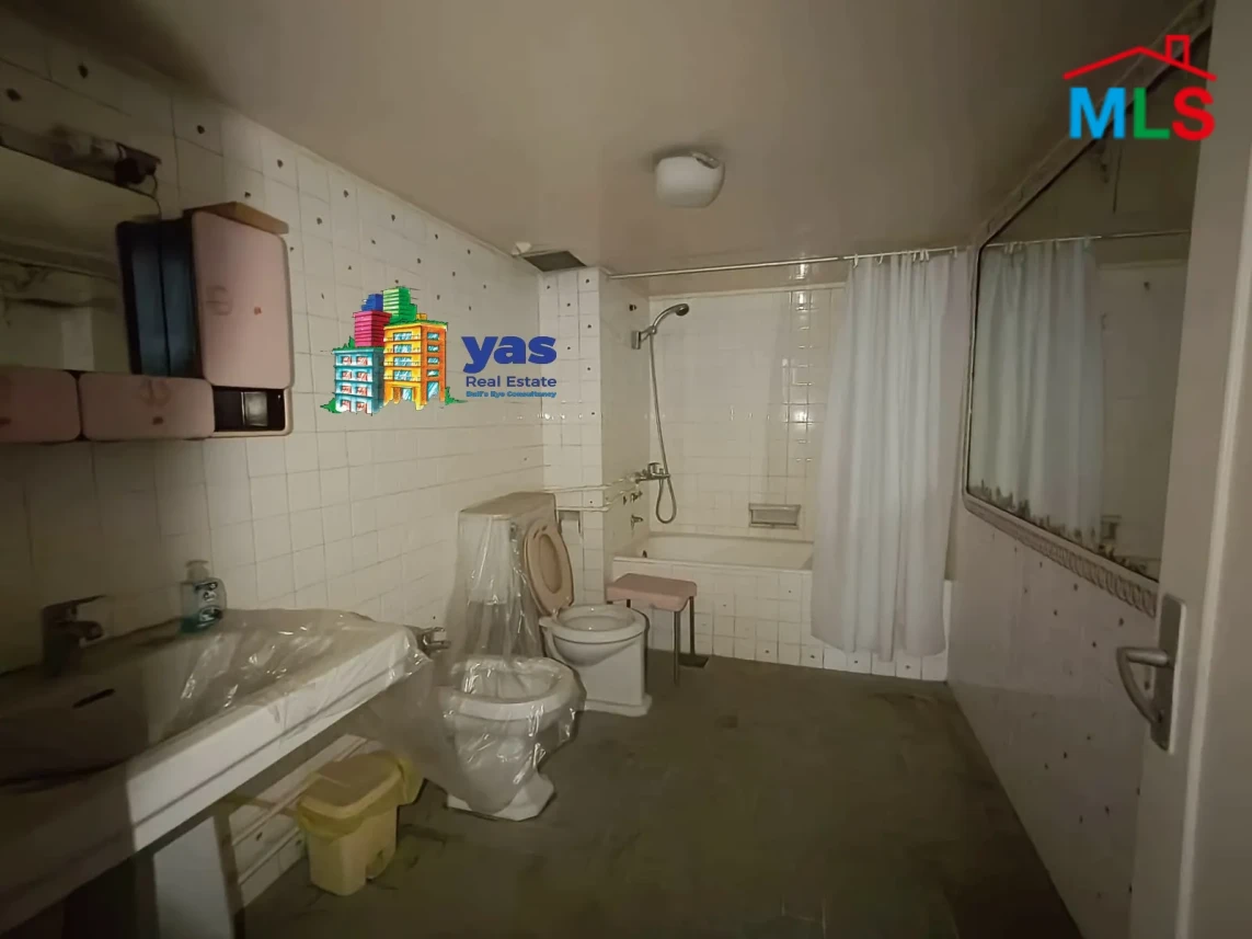 Achrafieh/Sodeco 400m2 | Terrace 85m2 | Mint Condition | AA/AC