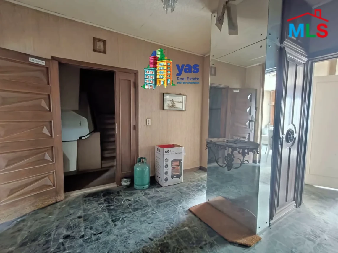Achrafieh/Sodeco 400m2 | Terrace 85m2 | Mint Condition | AA/AC