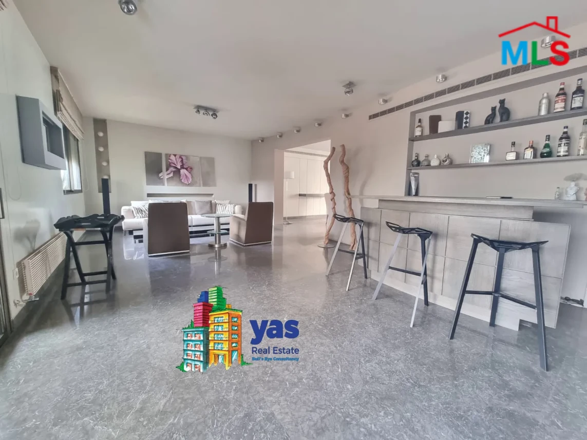 Achrafieh 340m2 | Very Well Maintained | City View | PA