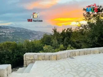 Kfarakab 2000m2 | Terrace/Garden | Equipped Villa | 4 floors | AC