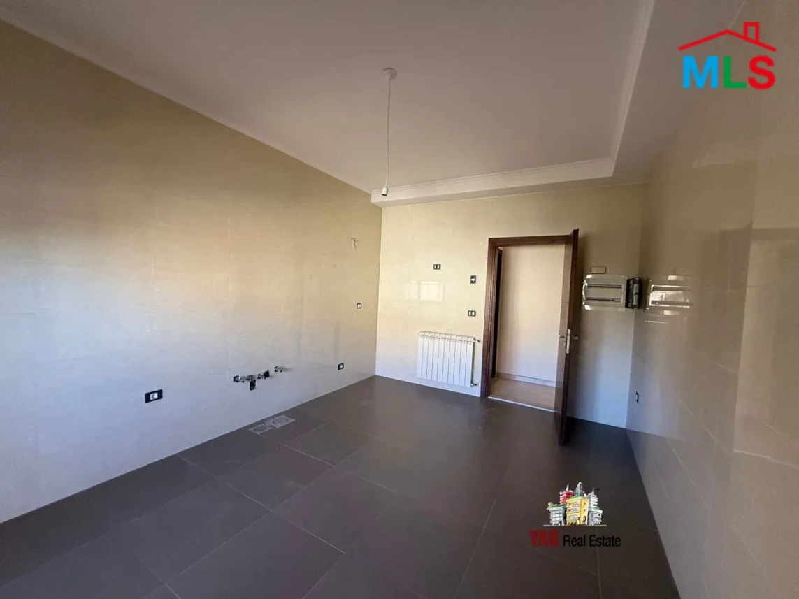 Ballouneh 290m2 | prime Location | High-End | View | Catch | AC