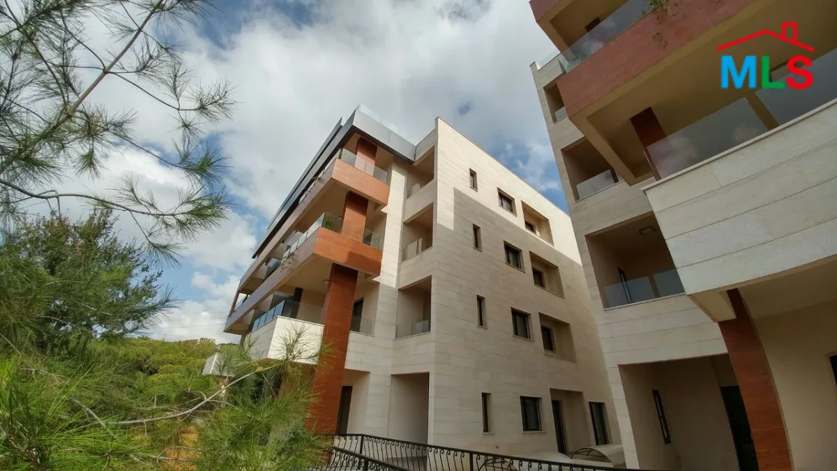 Ballouneh 210m2 | duplex | 100m2 garden | Brand New | Open View