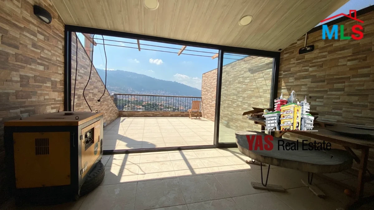Adma 380m2 | 28m2 Terrace | Duplex | Generous dimensions | RA