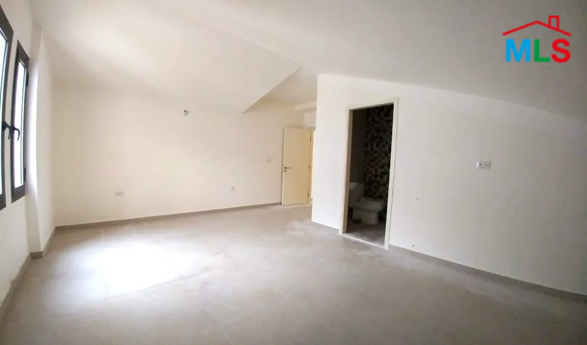 Jeita 290m2 | Brand New | panoramic View | Luxurious | Catch | MY