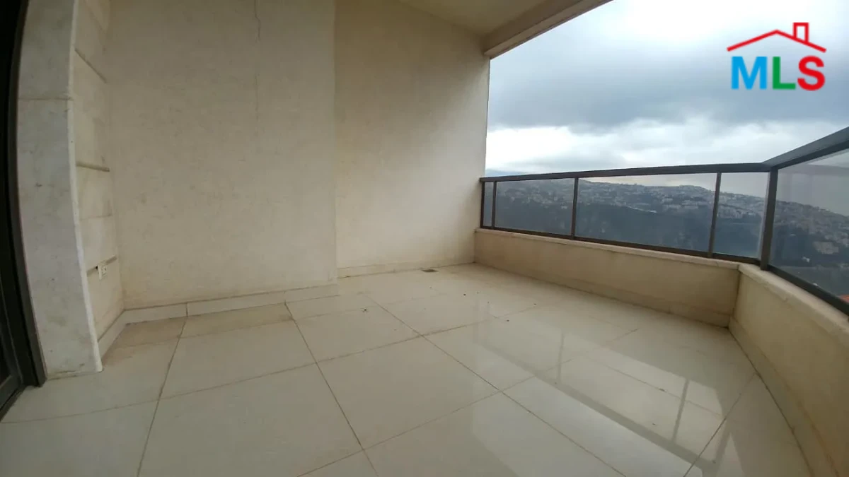 Jeita 290m2 | Brand New | panoramic View | Luxurious | Catch | MY