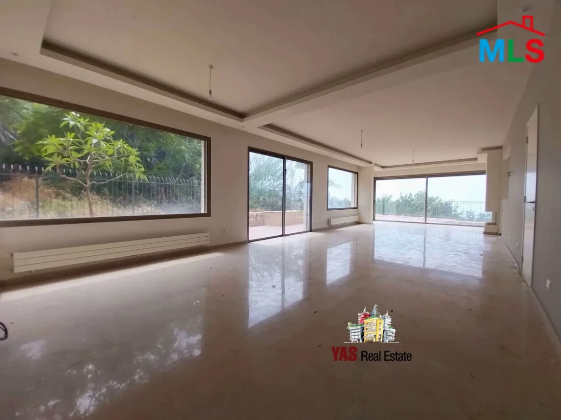 Ghazir 200m2 | 150m2 Terrace | Flat | Prime Location | IV