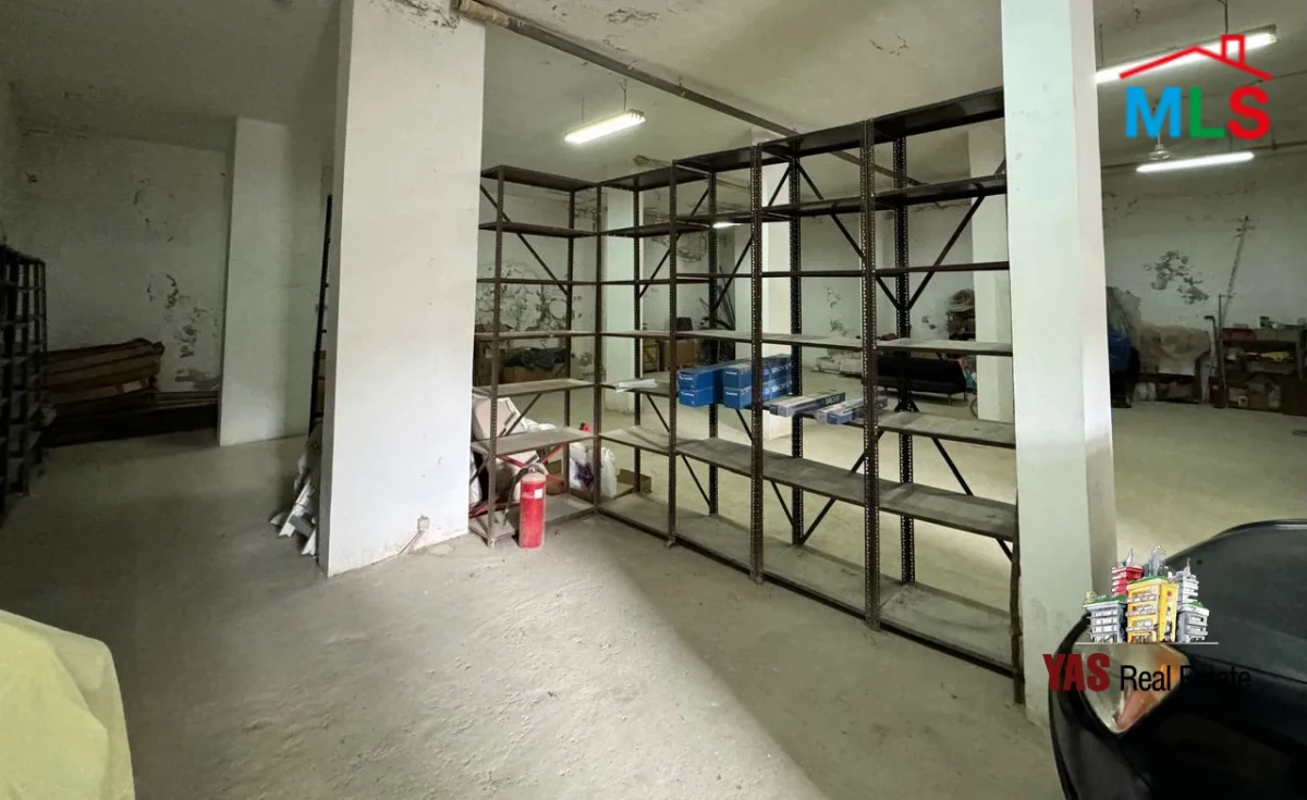 Ballouneh 465m2 Apartment / Warehouse | Road Level | New | Catch