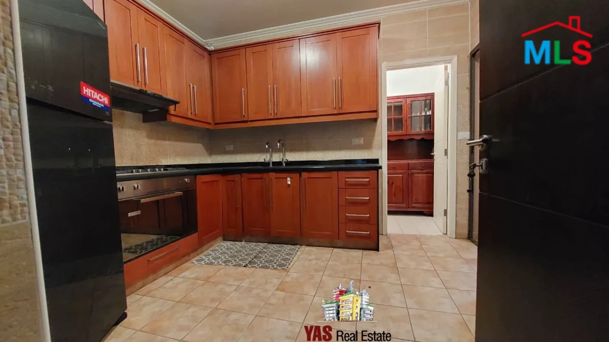 Achrafieh/Jitawi 180m2 | Prime Location | Well Maintained | PA