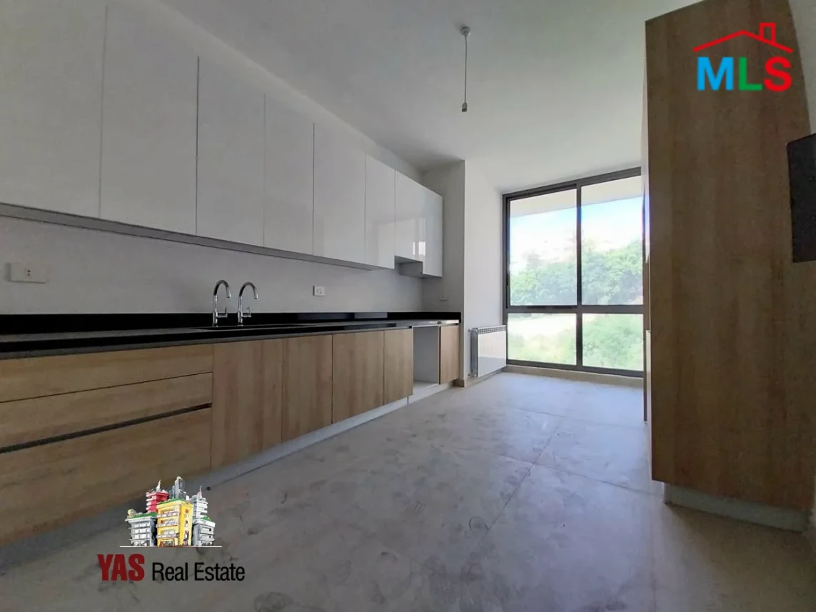Adma 220m2 | Rent | Partial View | Flat | Classy Area | IV