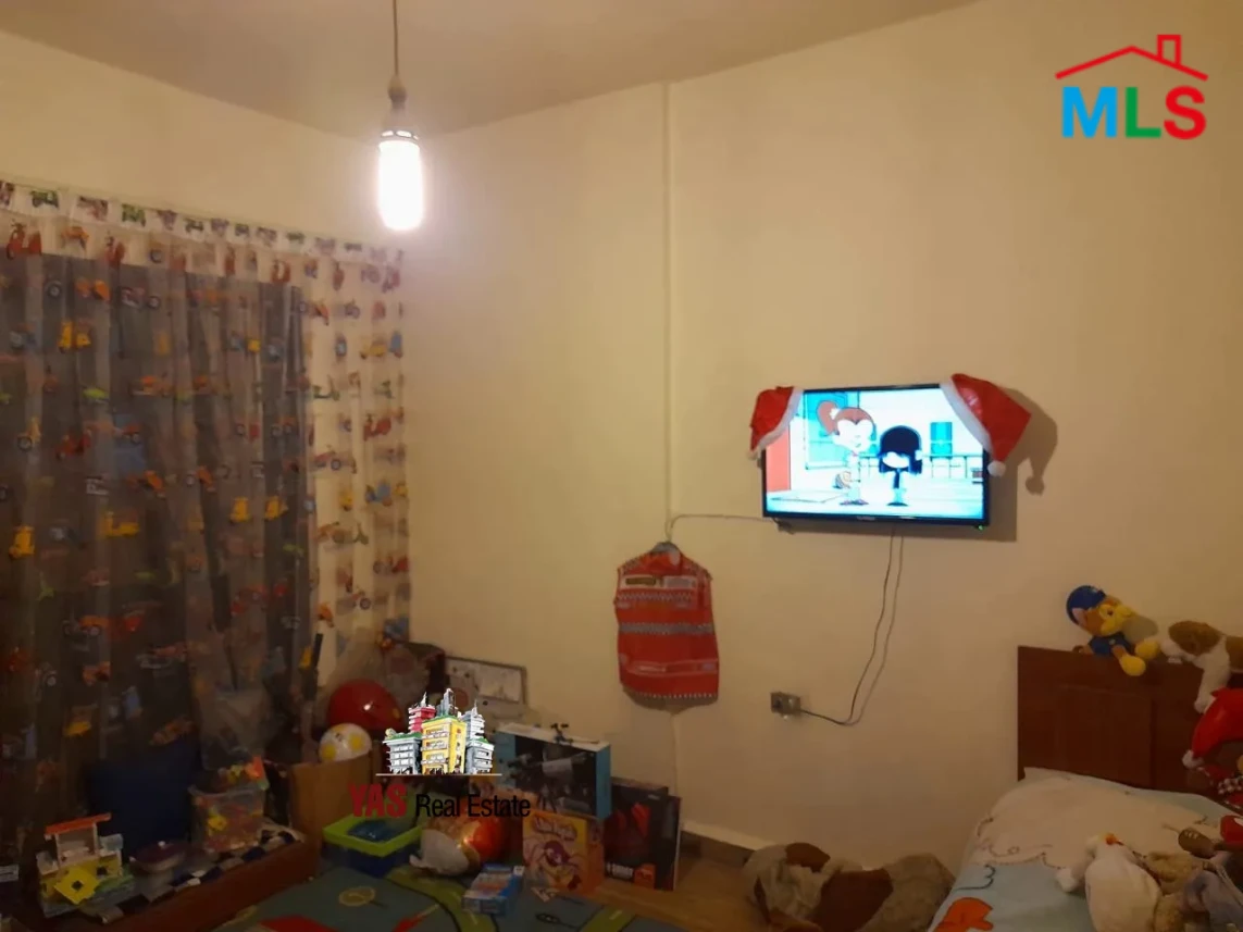 Ain El Remaneh 135m2 | Good Condition | Prime Location | PA