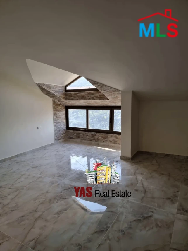 Jamhour / Kahale 250m2 | 40m2 Terrace | Decorated Duplex | Brand New