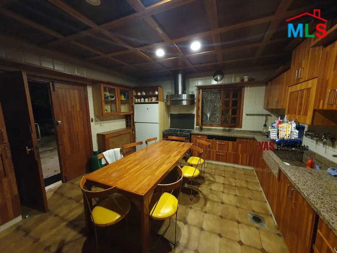Ajaltoun 400m2 | 600m2 Terrace/Garden/Pool | Villa Triplex
