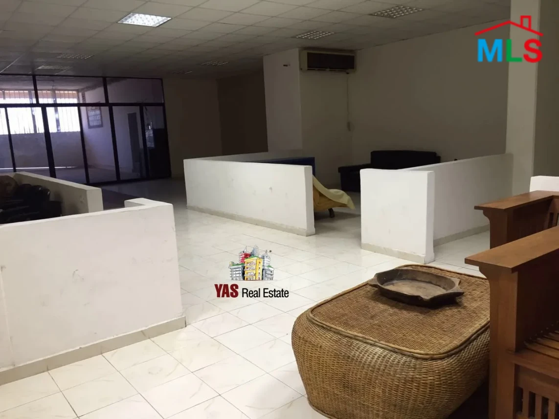 Bsalim 1090m2 | Showroom |Sale | Prime Location