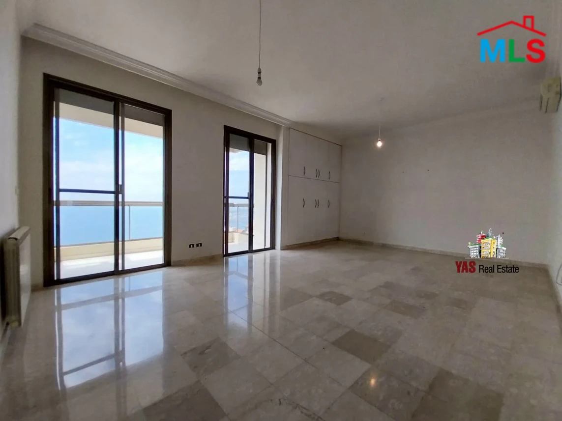 Sahel Alma 400m2 | Eye-Catching View | Flat