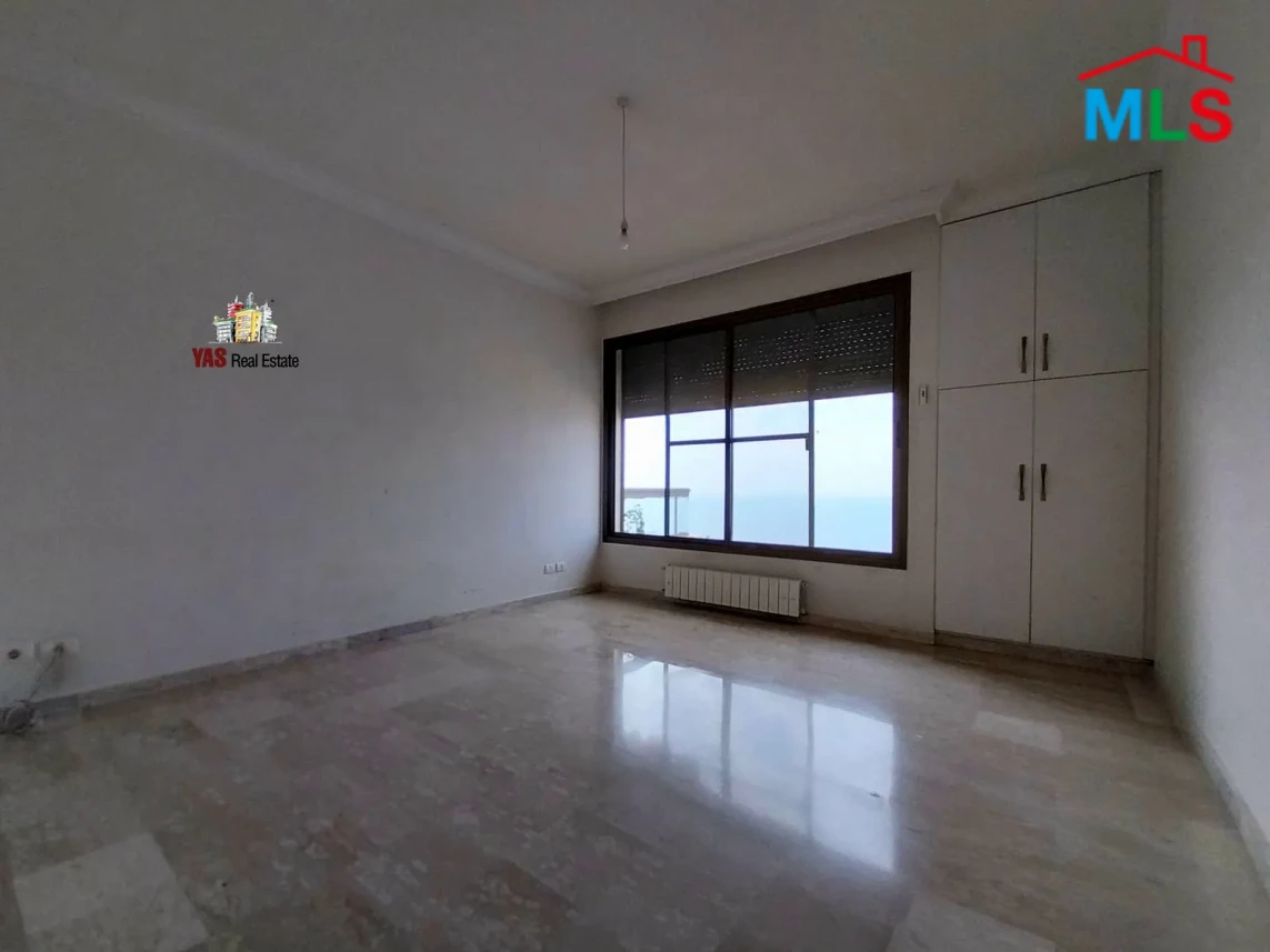 Sahel Alma 400m2 | Eye-Catching View | Flat