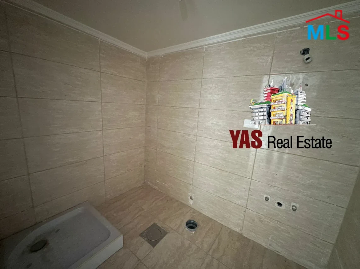 Bsalim 170m2 | 170m2 Garden | Prime Location | Good Condition