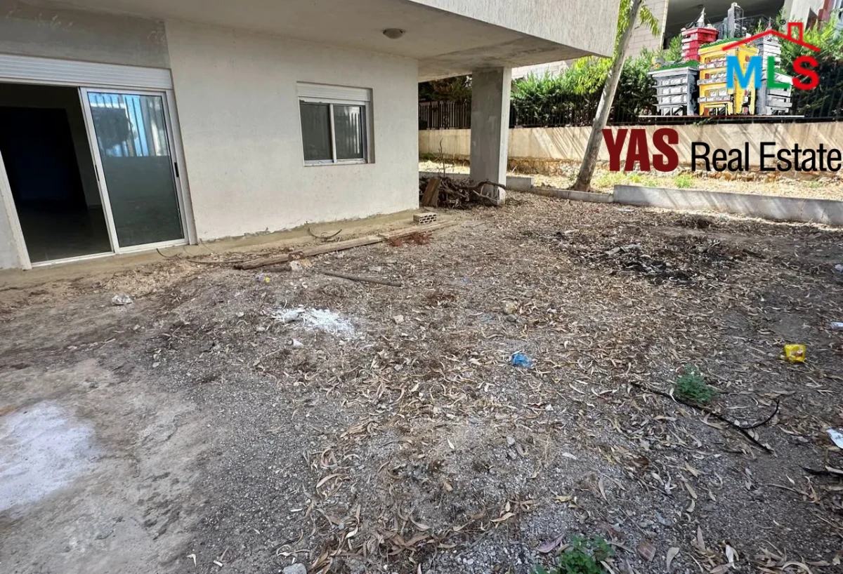 Bsalim 170m2 | 170m2 Garden | Prime Location | Good Condition