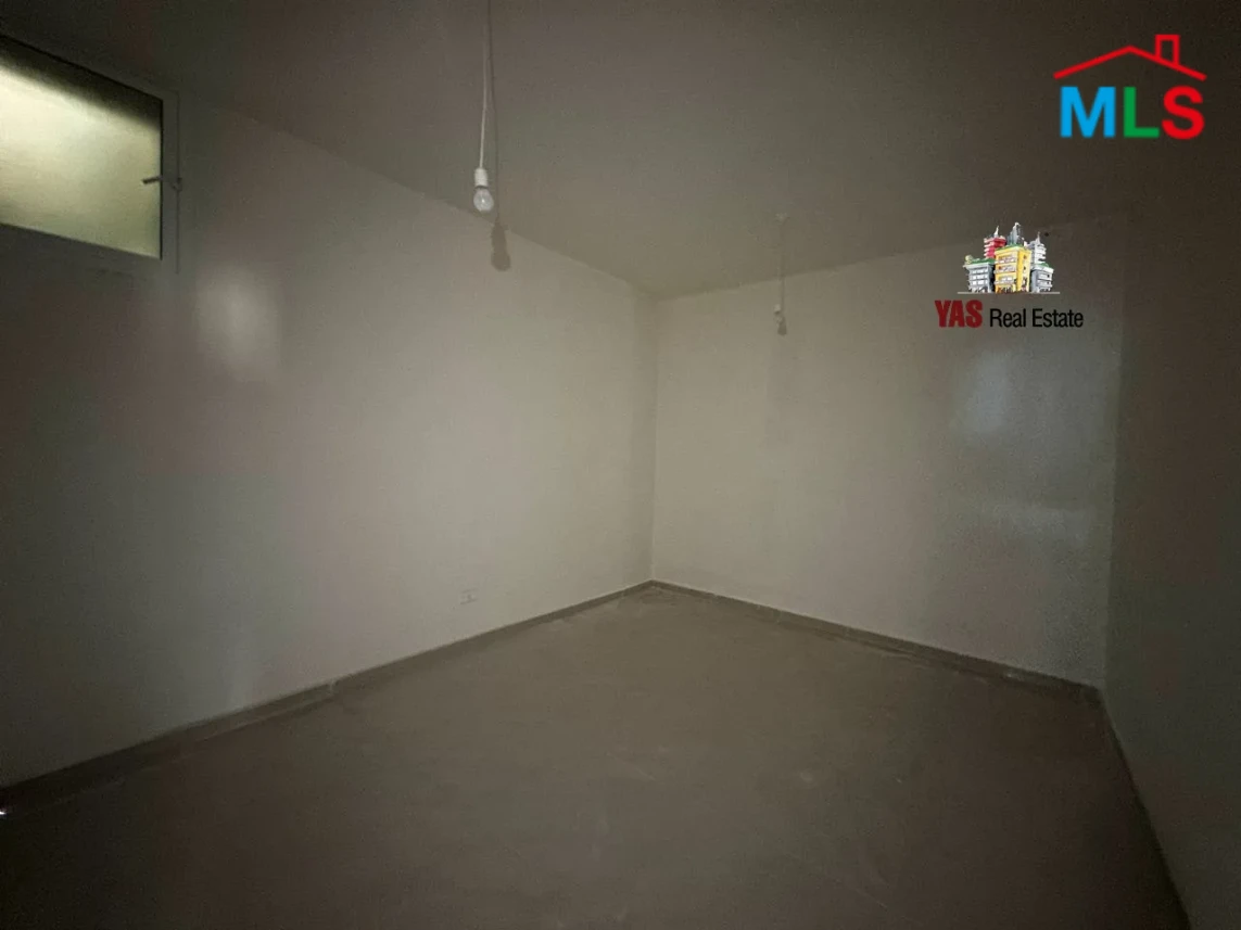 Bsalim 170m2 | 170m2 Garden | Prime Location | Good Condition