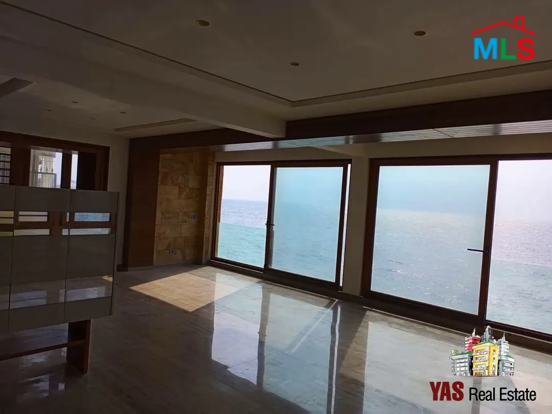 Halat 550m2 | Luxurious Villa / Triplex | Swimming Pool | Sea View