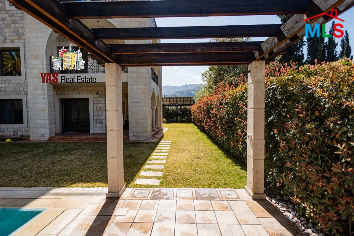 Jeita 900M2 Villa | 800M2 Gardens | Signature | Pool | Panoramic View
