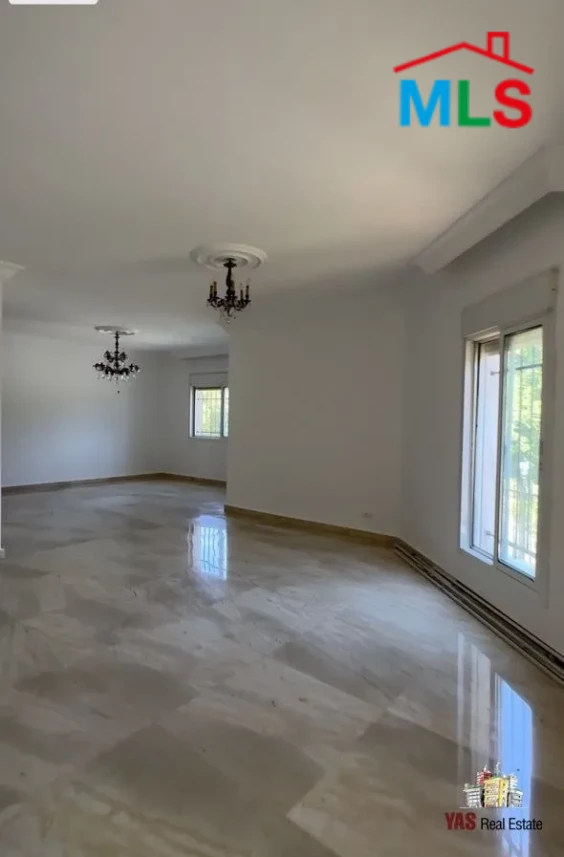 Ajaltoun 640m2 Villa | 400m2 Land | Luxurious | Prime | Catch