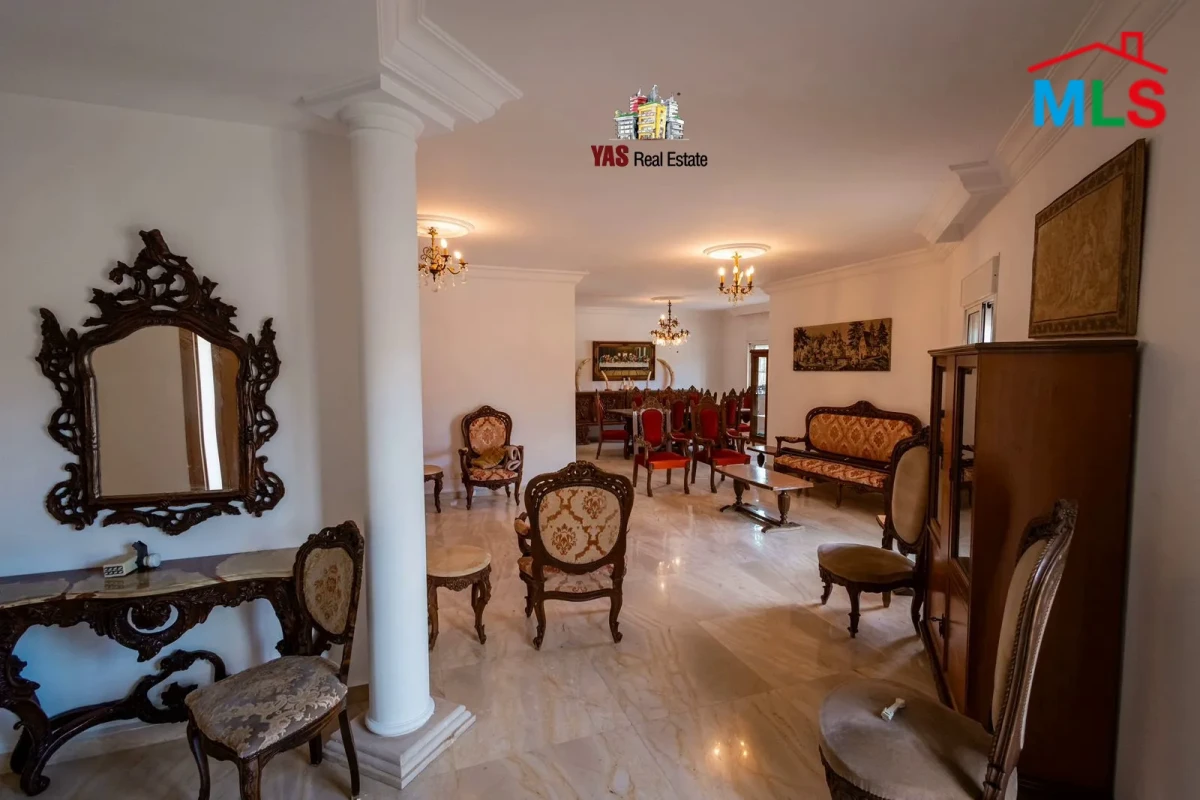 Ajaltoun 640m2 Villa | 400m2 Land | Luxurious | Prime | Catch