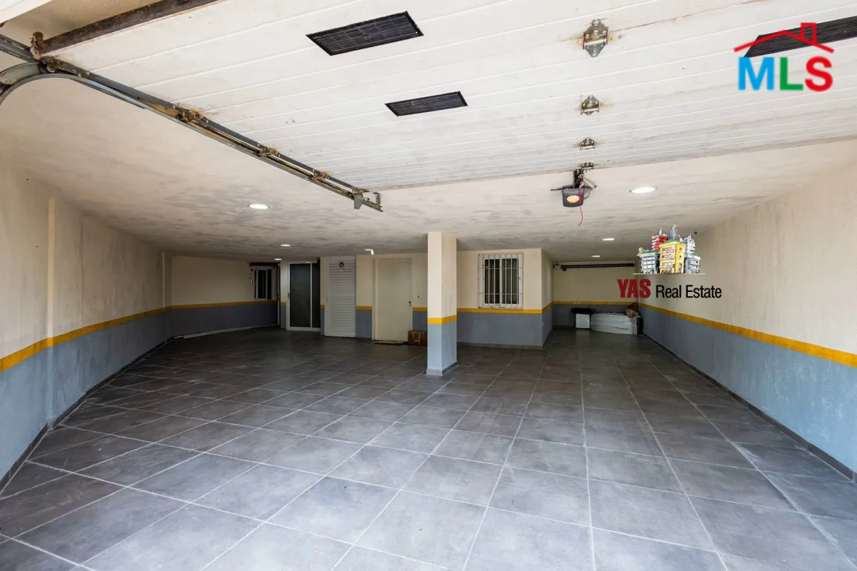 Ajaltoun 640m2 Villa | 400m2 Land | Luxurious | Prime | Catch