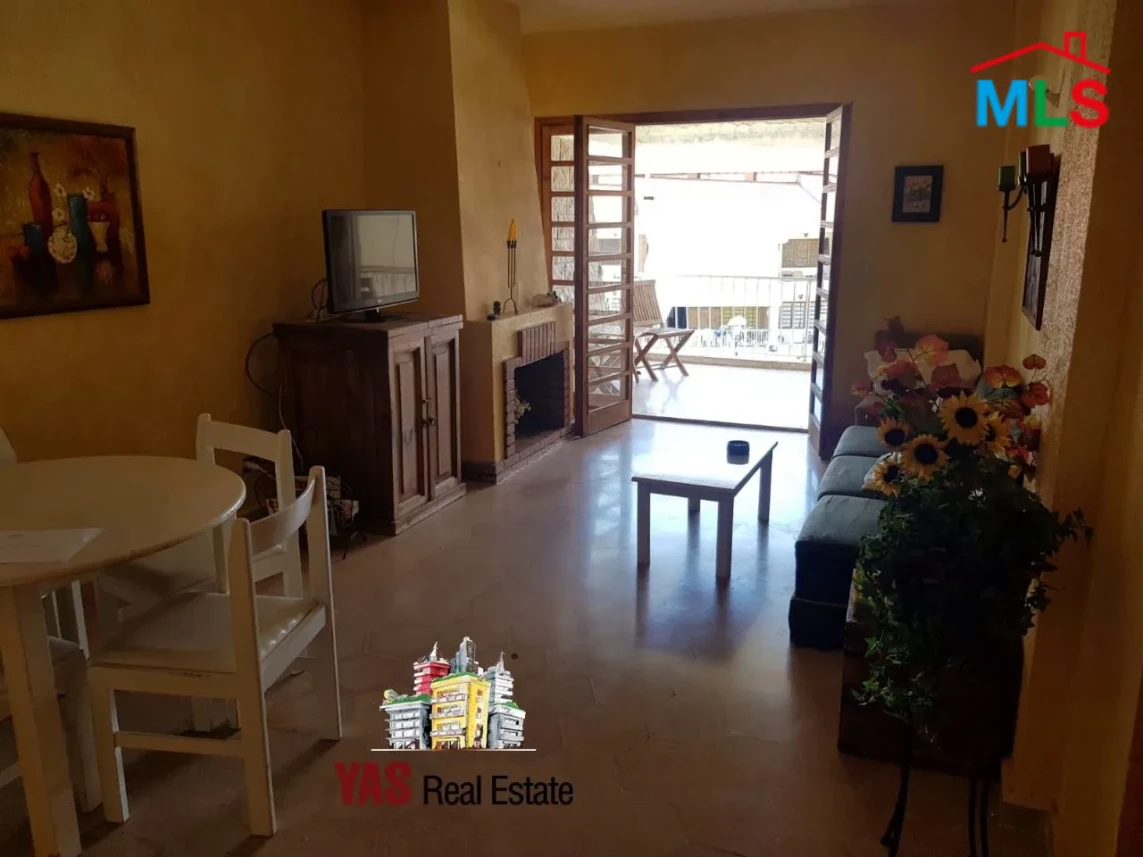 Feytroun | Satellity | 120m2 | Luxury Chalet | Private Street | View
