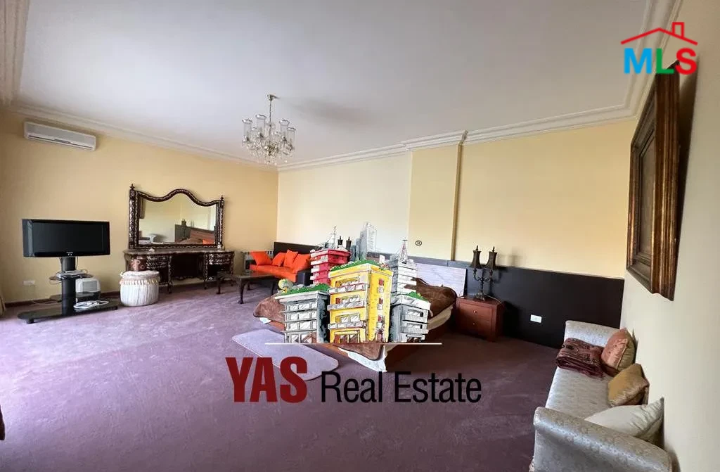 Ballouneh 575m2 | FLAT | Panoramic View | Mint Condition