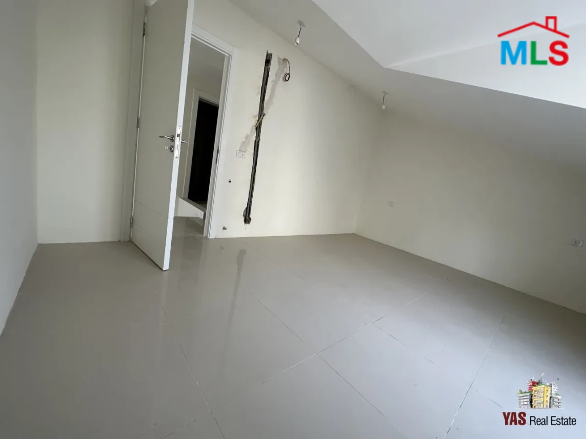 Ballouneh 340m2 Duplex | Mountain View | New | pool | Community