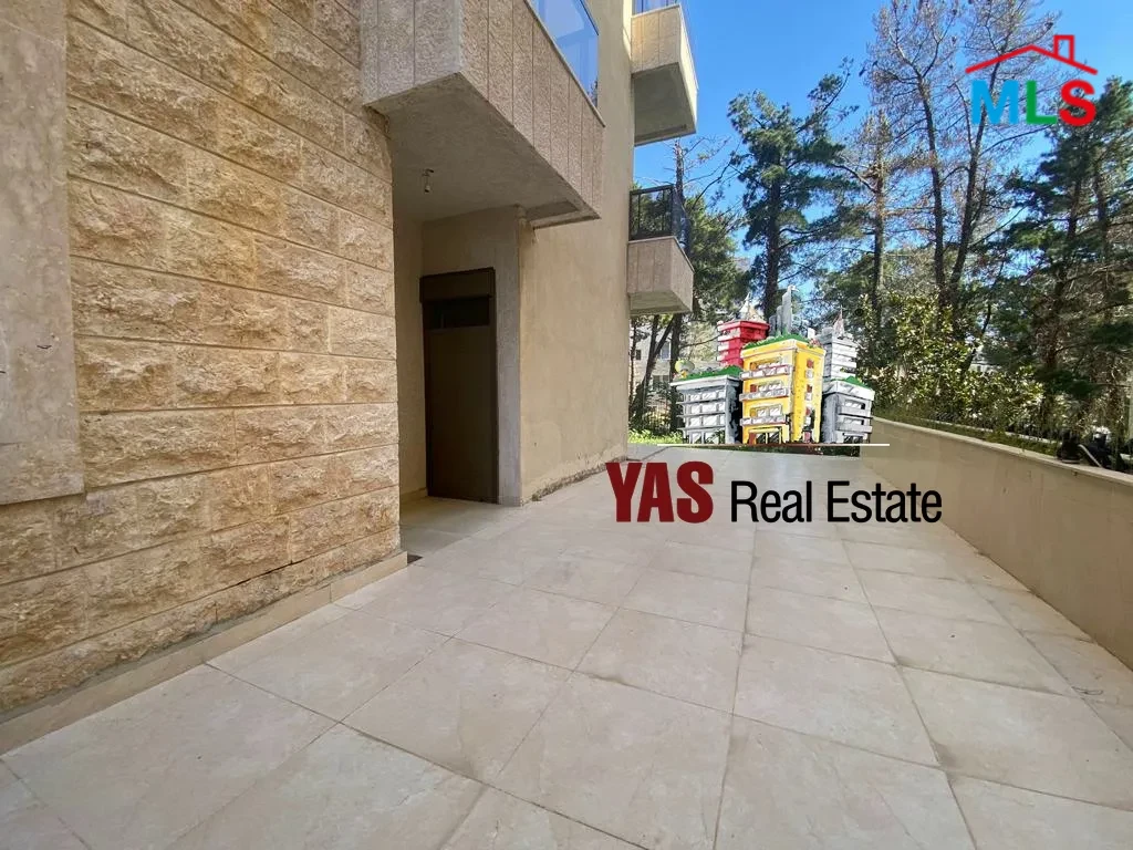 Ballouneh 250m2 + 100m2 Garden | High-End | Private Street | Decorated