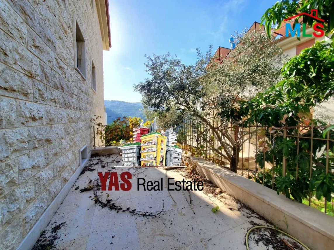 Jeita 350m2 Villa | 150m2 Gardens | High-End | SUPER CATCH