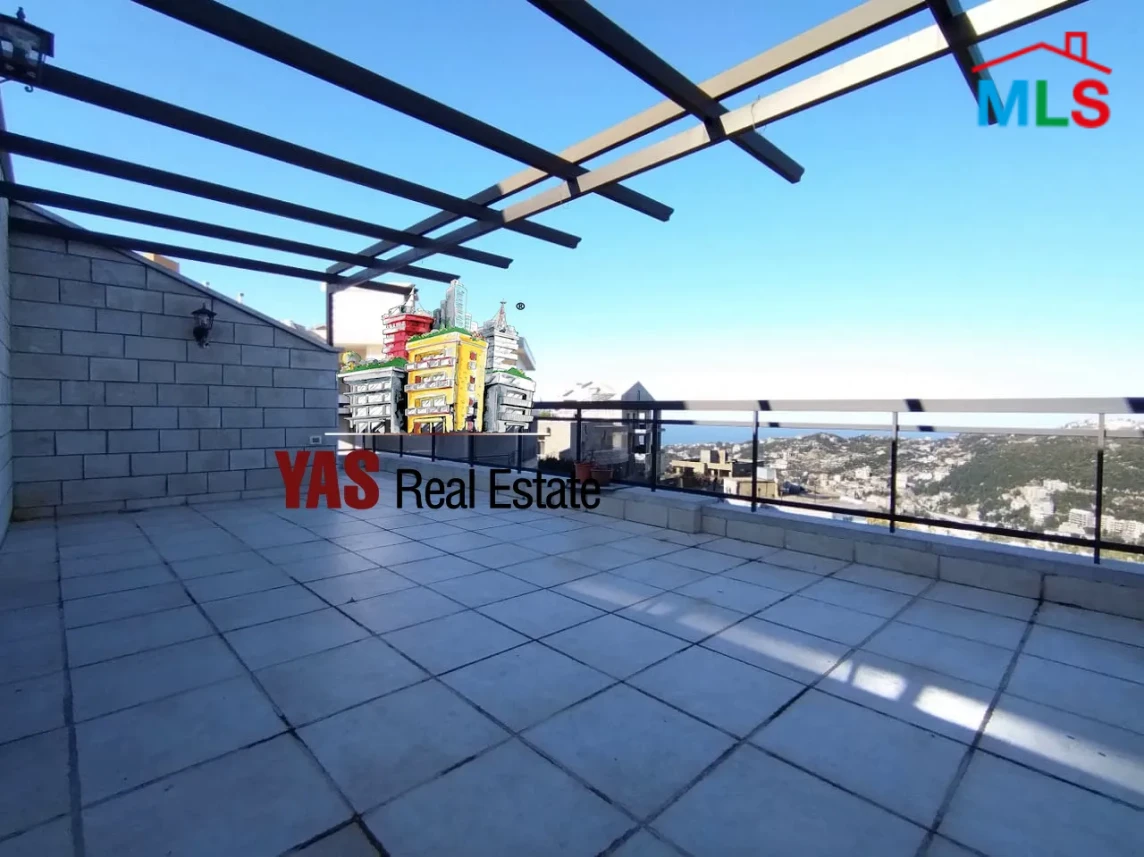 Feytroun 700m2 Villa + 400m2 Terrace | Luxury | Private Street | View