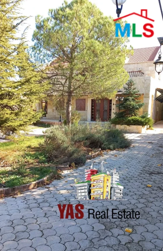 Feytroun 400m2 Villa | 1550m2 Land | High-End | Swimming Pool | Catch