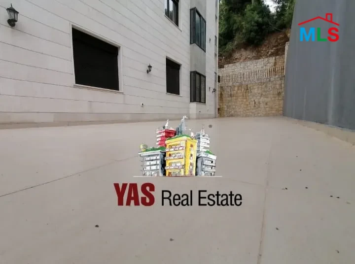 Kfarhbab 225m2 + 120m2 Terrace | Excellent Condition | Open View
