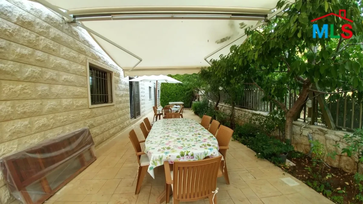 Ballouneh 270m2 | 150m2 Garden | High-End | Unique Property