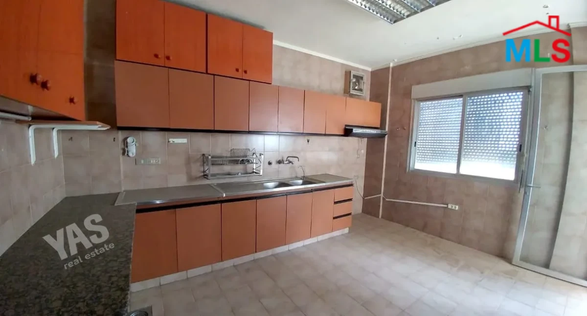 Ballouneh 245m2 | Excellent Condition | Super Luxurious